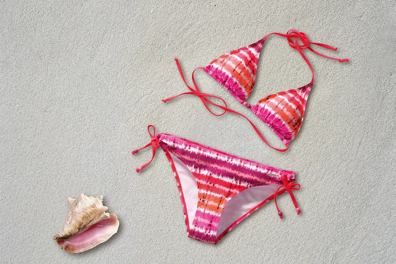 50+ ảnh bikini in beach quyến rũ
